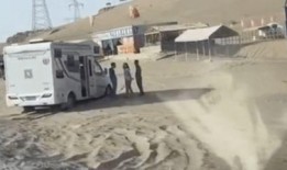 网友爆料上公厕视频,揭秘公共厕所真实状况，触目惊心！